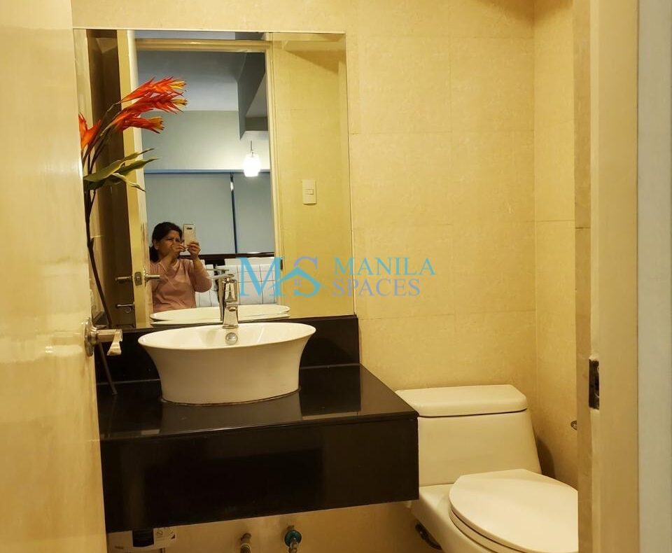 Furnished 1-Bedroom unit at Bellagio Tower, Bonifacio Global City