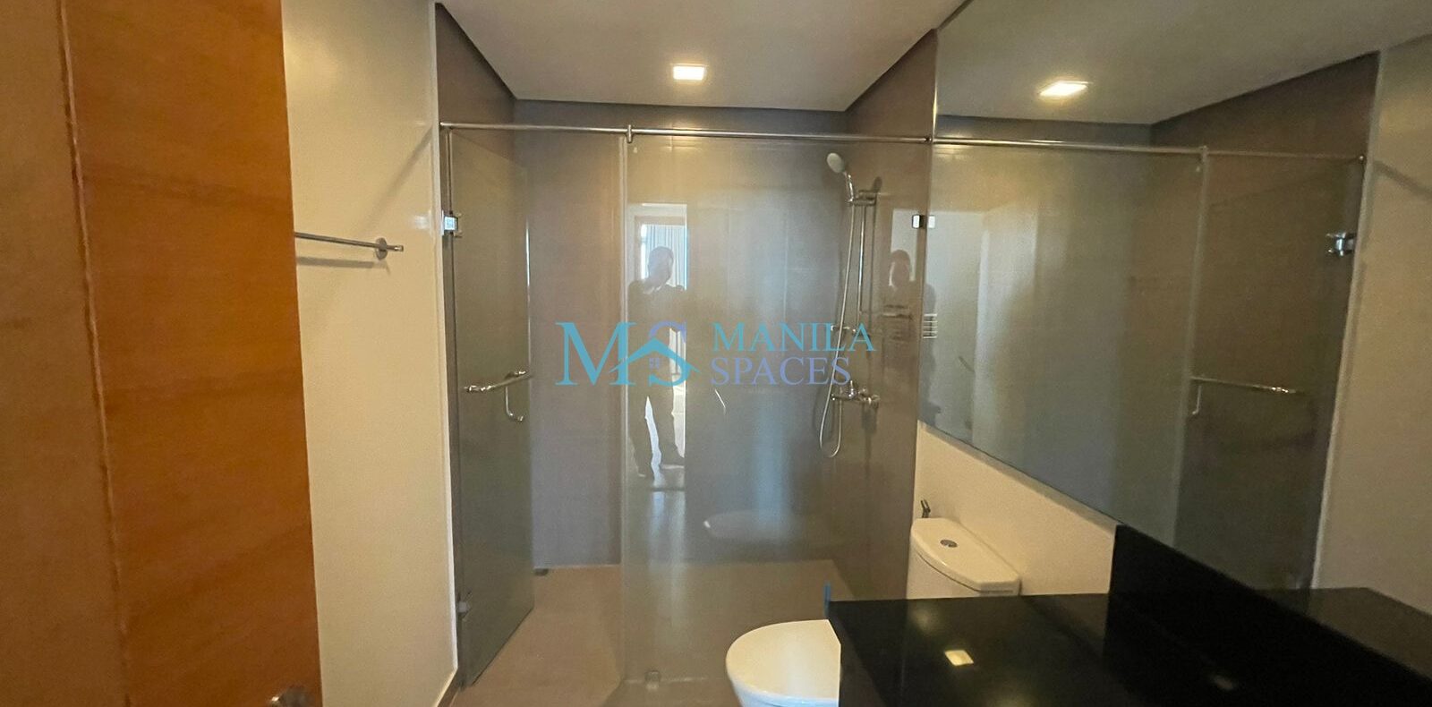 Unfurnished Special 2-Bedroom unit in Park Terraces, Makati City