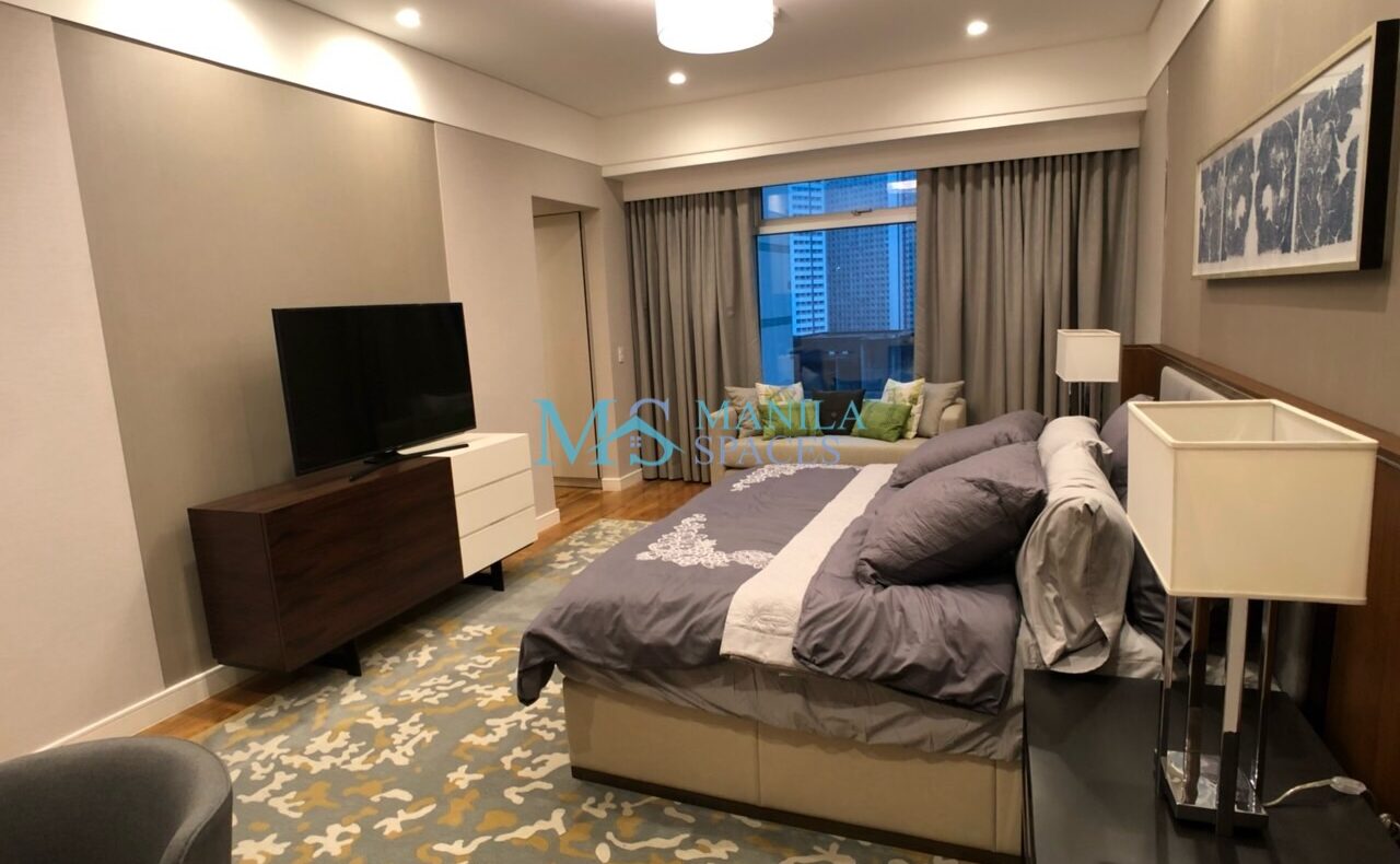 2-Bedroom apartment in One Penn Place, Salcedo Village, Makati