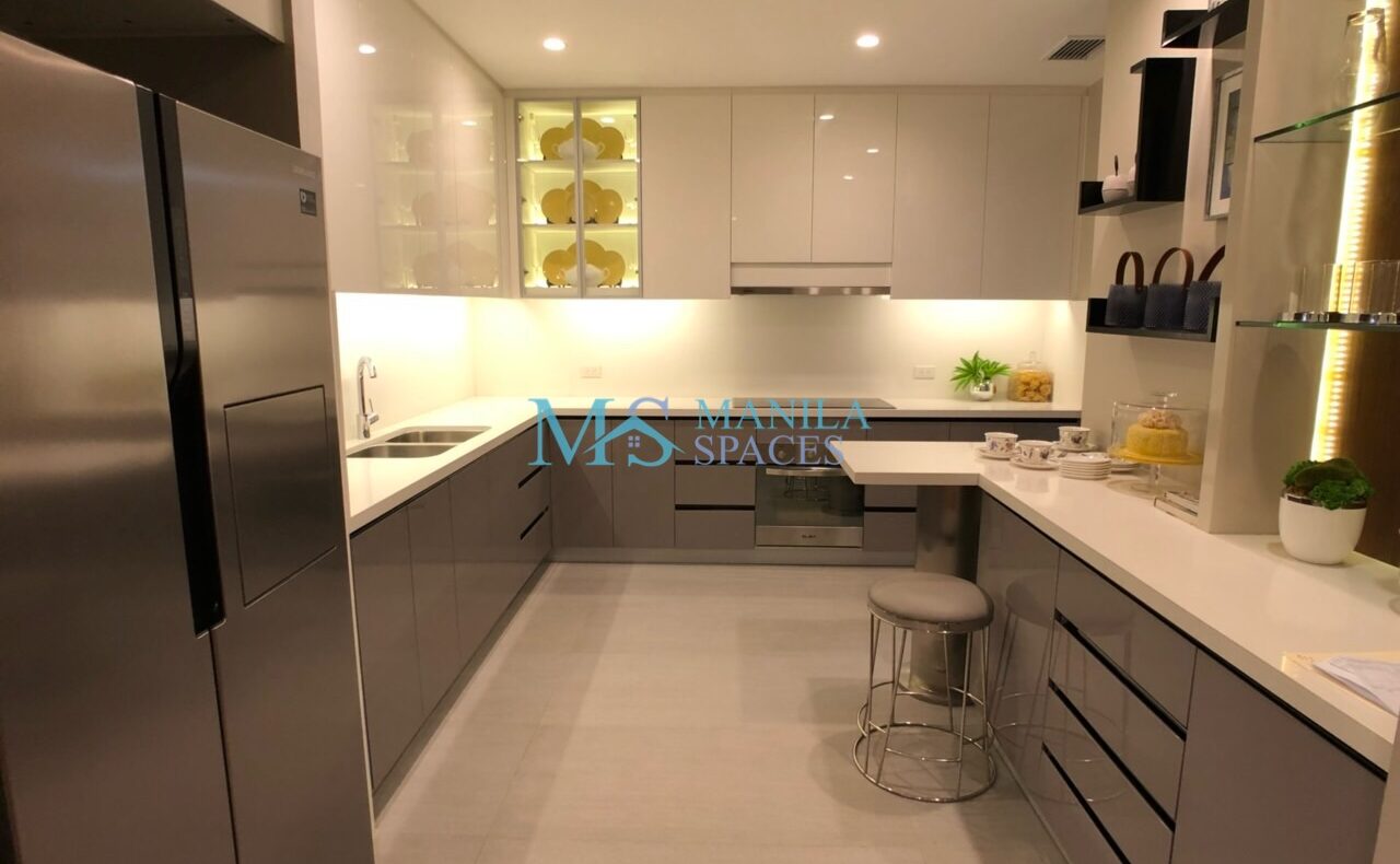 2-Bedroom apartment in One Penn Place, Salcedo Village, Makati