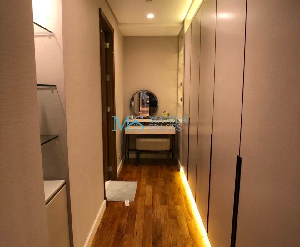 Special Furnished 3-Bedroom flat in One Penn Place, Makati City