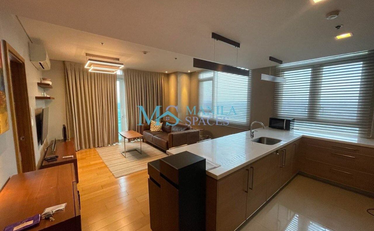 Furnished 1-Bedroom apartment at Park Terraces, Makati