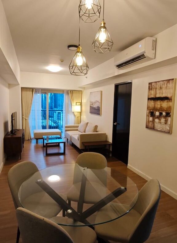 Furnished 1-Bedroom unit in The Maridien, Bonifacio Global City