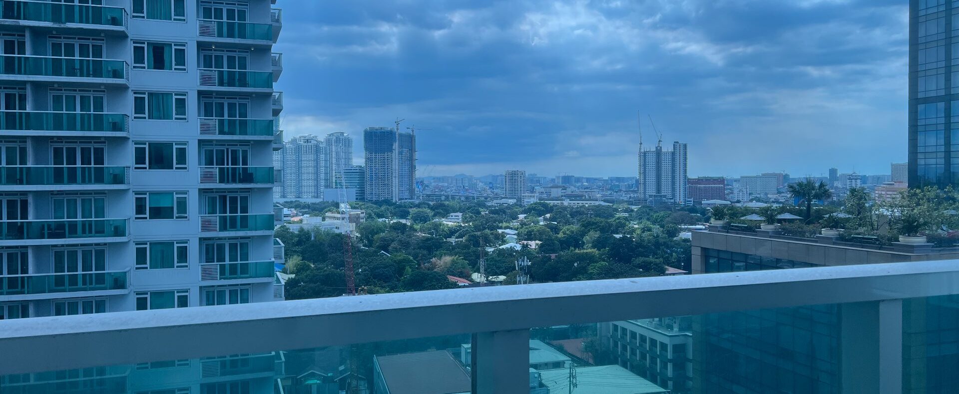 Furnished 1-BR unit in Park Terraces Condominium, Makati City