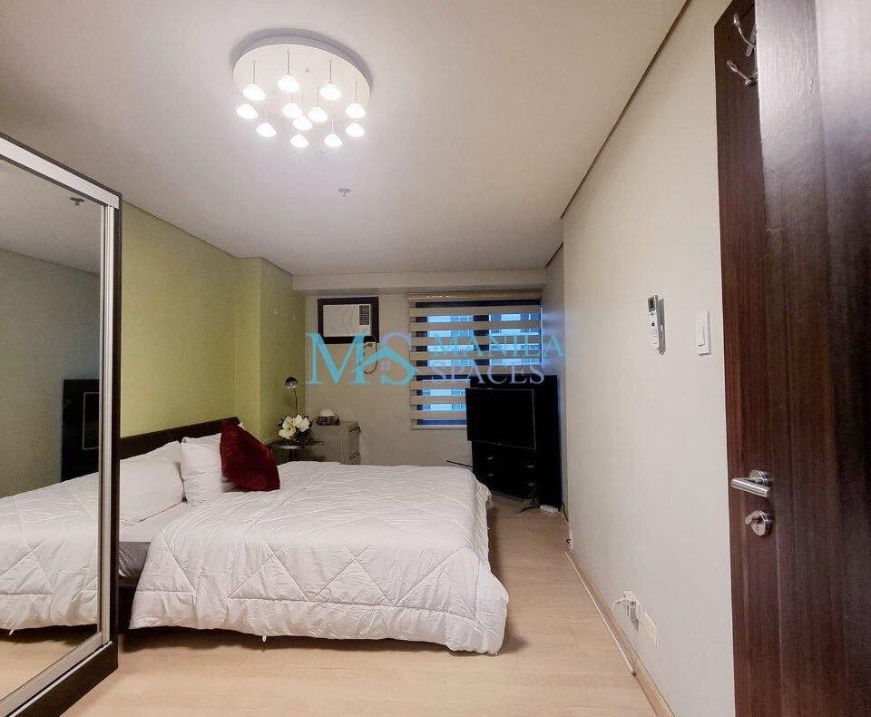 Furnished 2-Bedroom unit for rent in The Fort Residences, BGC