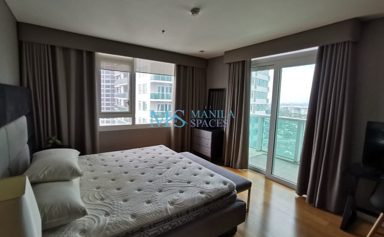 Furnished 2-Bedroom Unit for Rent in Park Terraces, Makati City