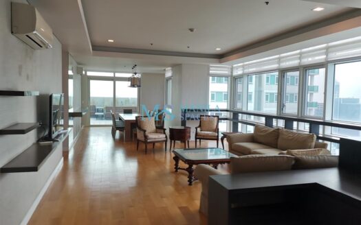 Penthouse 3 Bedroom unit For Rent at Park Terraces, Makati