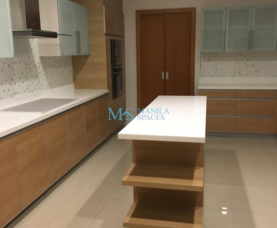 Penthouse 3 Bedroom unit For Rent at Park Terraces, Makati