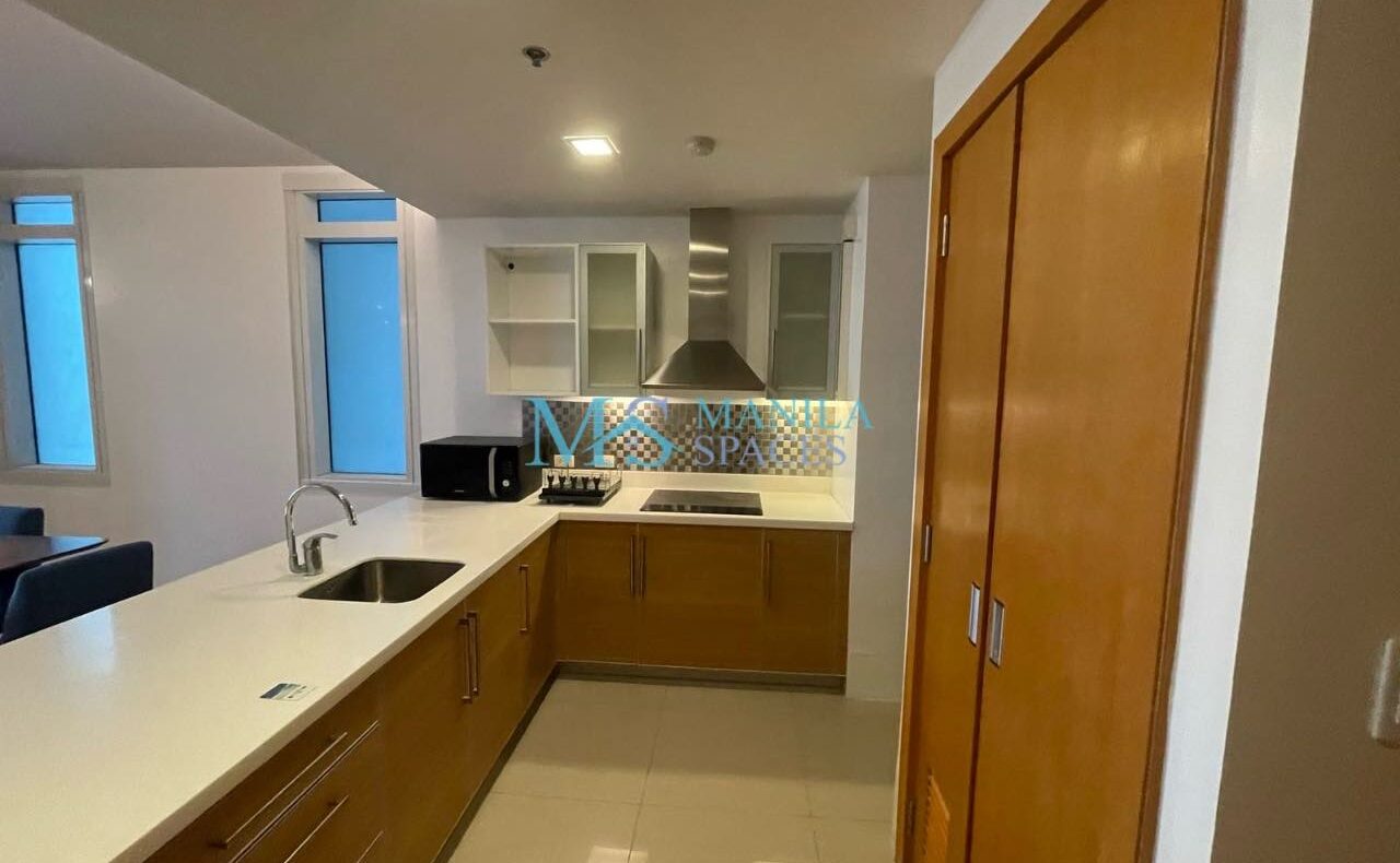 Furnished 1-Bedroom with Den in Park Terraces, Makati City