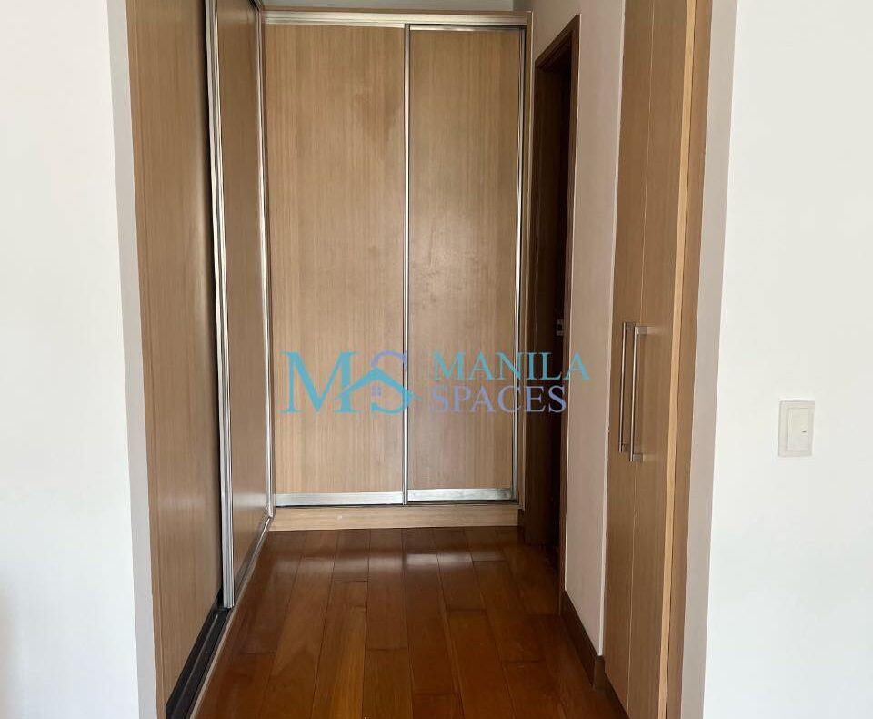 Semi Furnished 2-Bedroom Apartment at One Serendra, BGC