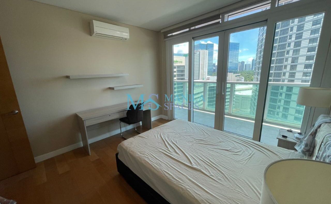 Park Terraces: 2 Bedroom Condo Unit near San Lorenzo Village