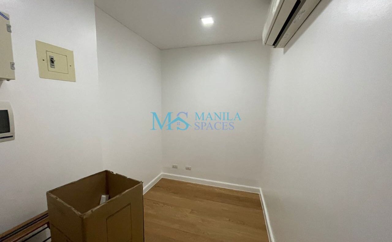 Park Terraces: Special 1-Bedroom Property in Makati City